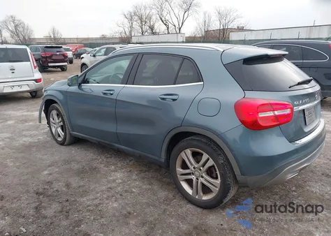 2015 Mercedes-Benz Gla 250 4Matic z USA, uszkodzony, nr VIN WDCTG4GBXFJ115791